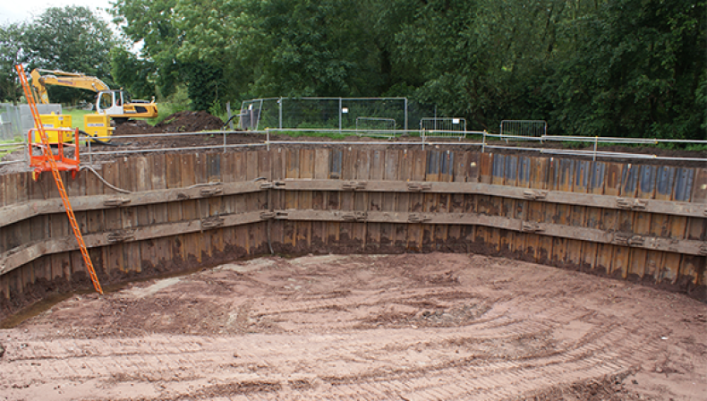 Octagonal ground support in waste waterworks