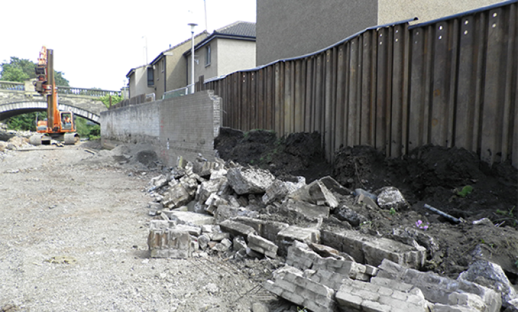 Trench sheeting helps flood prevention